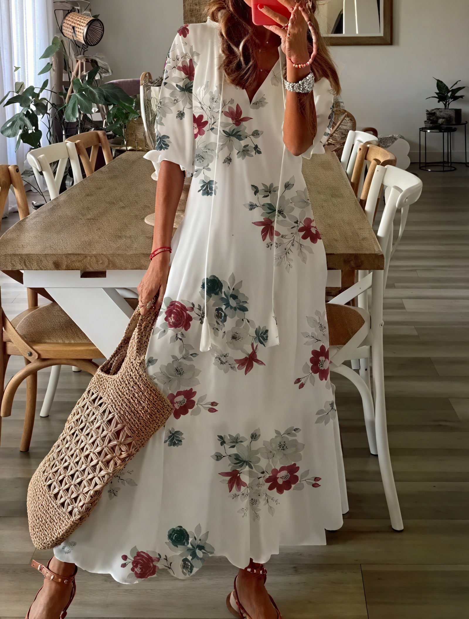 Boheme Kjole med V-Hals og Blomsterprint