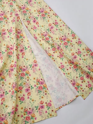 Blomstret Kjole med Firkantet Halsudskæring, Pufærmer, Bindedetalje & Høj Slids – Romantisk Sommerstil-82654-b13f5280-4566-459c-8b59-1721a9eb31f2
