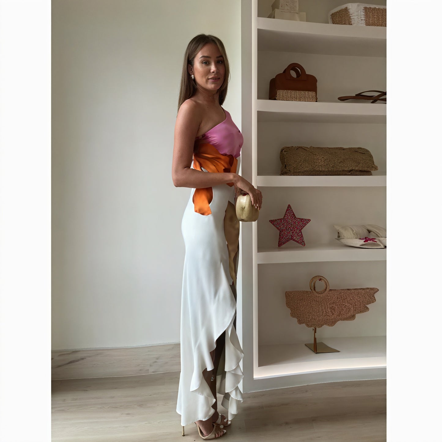 Dame Maxikjole – Ærmeløs One-Shoulder Halterneck med Print-83229-23d446ba-cb9b-455c-94d7-2f03a4cd37c5
