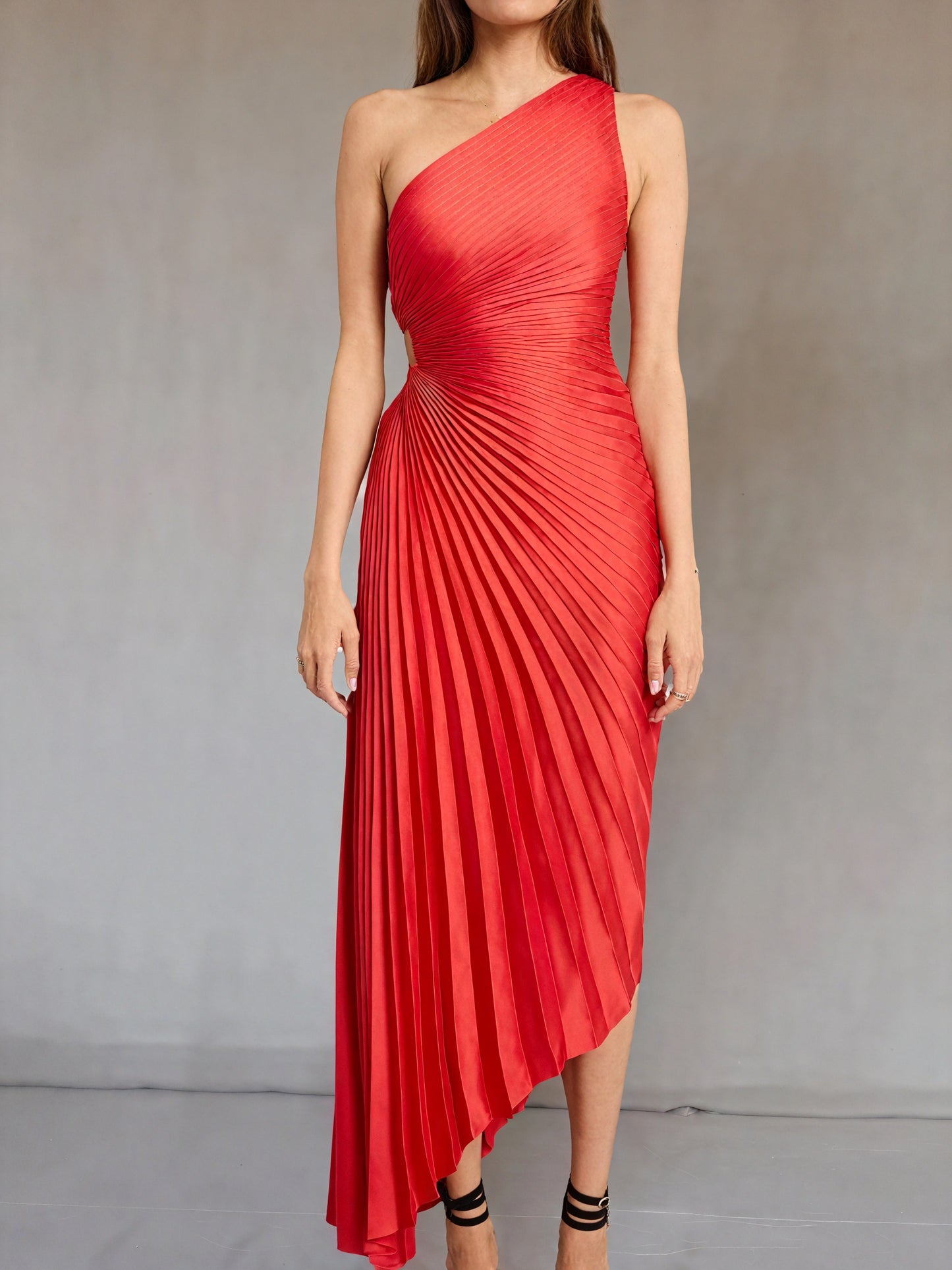 Kvinders Kjole – Enkeltskuldret Plisseret, Asymmetrisk Kant, Elegant Stil-83236-0fed524a-3d60-497b-8a67-19964d98aa2e
