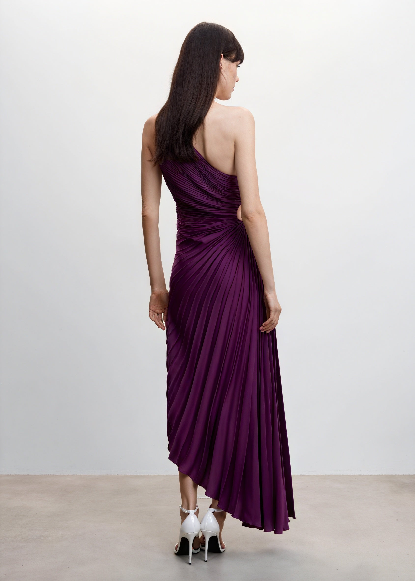 Kvinders Kjole – Enkeltskuldret Plisseret, Asymmetrisk Kant, Elegant Stil-83236-fc4c03f5-15b0-42d4-a10e-5c128129efc0