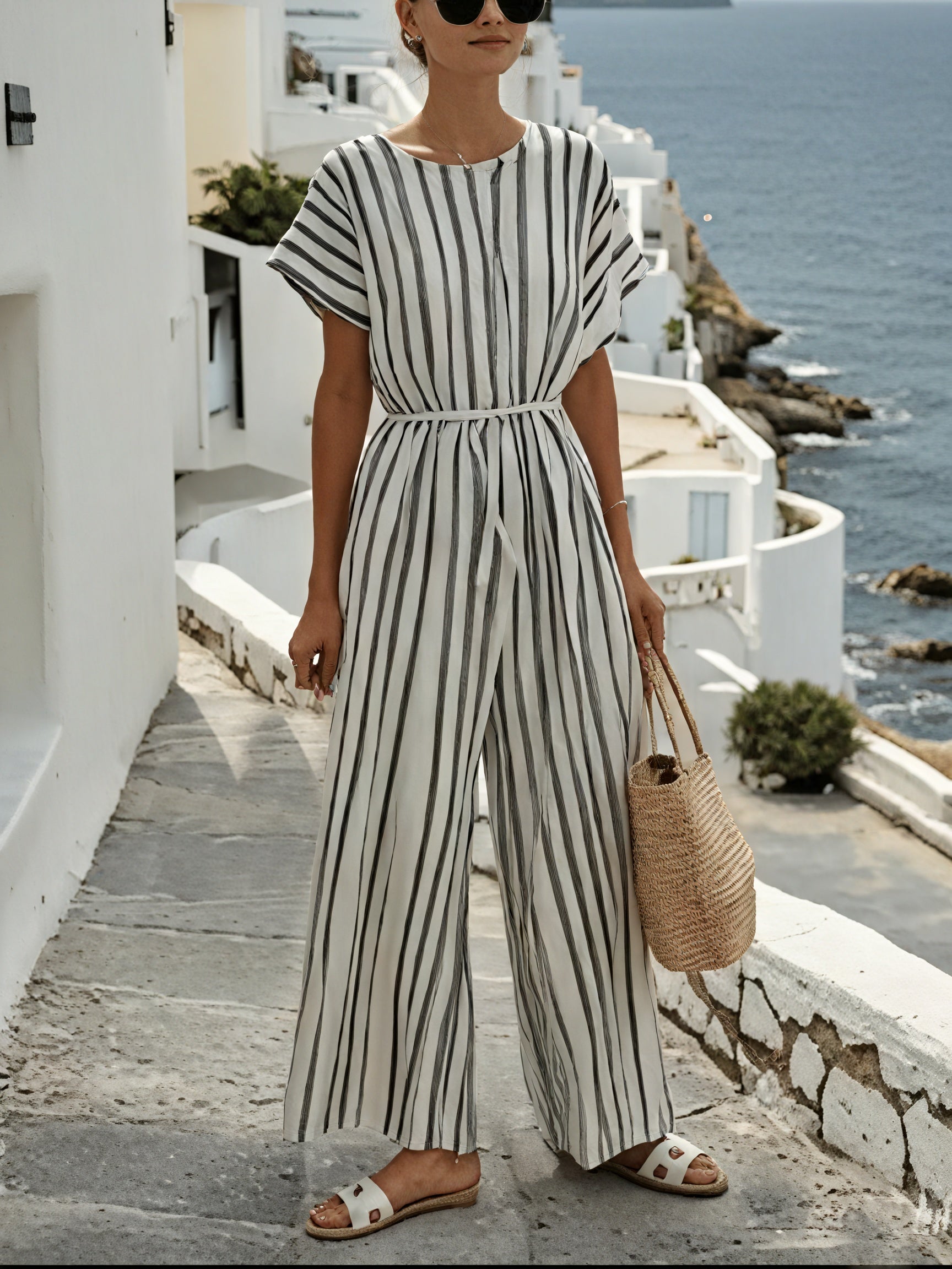 Norideen Dame Jumpsuit – Stribet, Vide Ben, Bælte, Afslappet Pasform-83287-97ed5ad1-5772-40cc-83de-0e74233a646d
