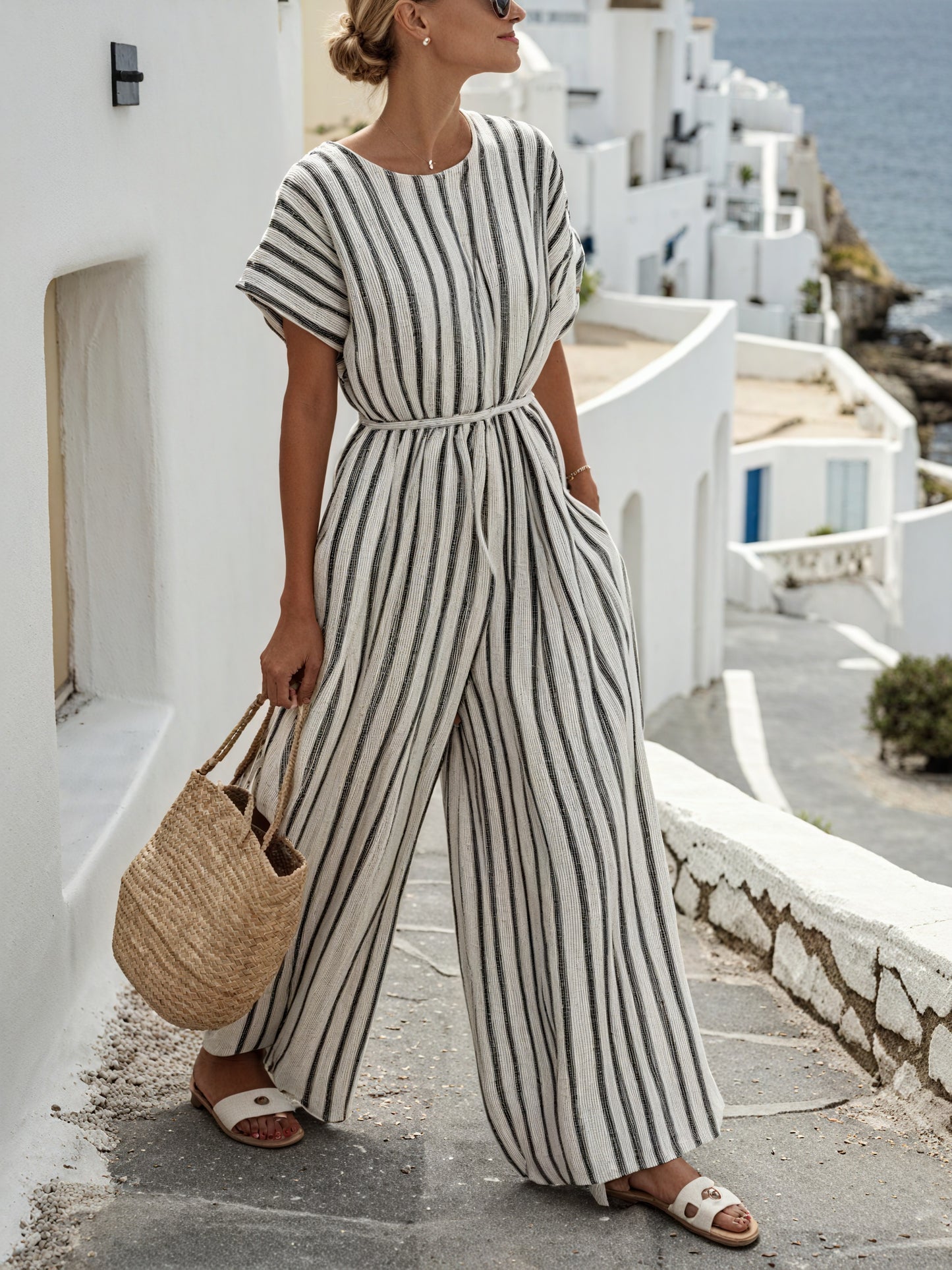 Norideen Dame Jumpsuit – Stribet, Vide Ben, Bælte, Afslappet Pasform-83287-2d391c01-1a11-49eb-8499-968cbdea13c4