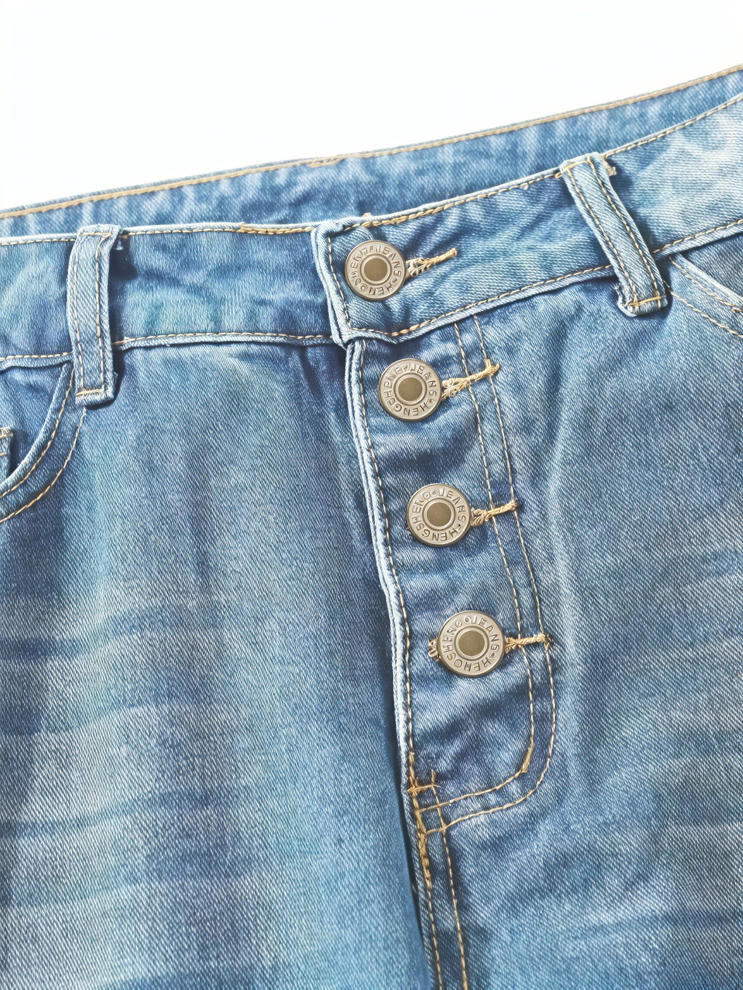 Dame Lyseblå Løse Jeans med Opsmøg og Knaplukning – Komfortabel Denim-83359-0a2cbd67-8001-4f29-bb0f-8d7acf748bd6