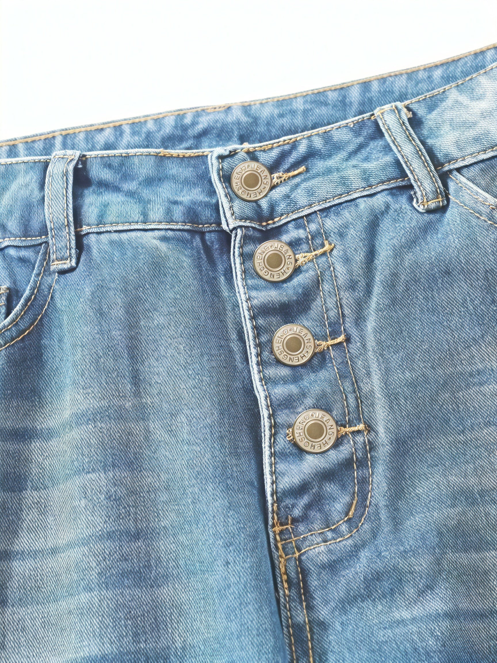 Dame Lyseblå Løse Jeans med Opsmøg og Knaplukning – Komfortabel Denim-83359-0a2cbd67-8001-4f29-bb0f-8d7acf748bd6