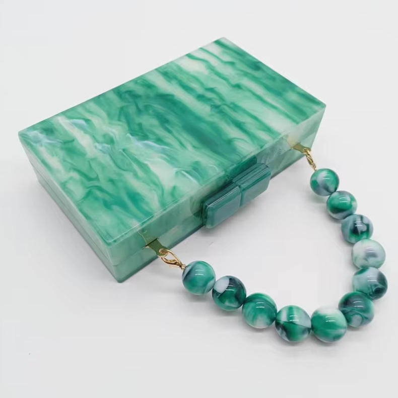 Skulpturel Clutch med Marmor og Perler