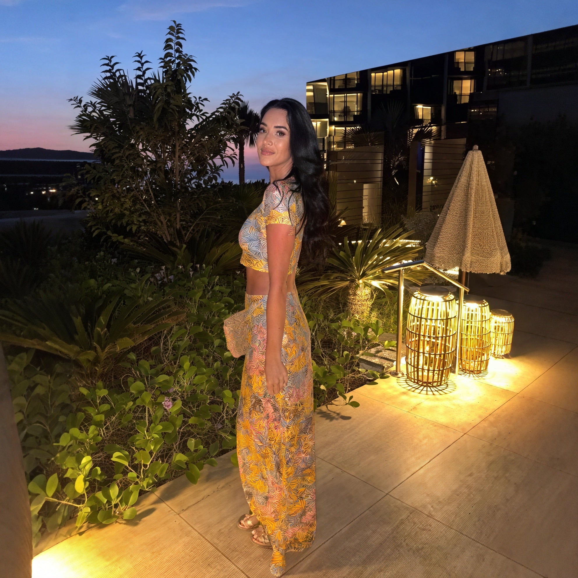 Kvinder Todelt Blomstret Sæt – Crop Top & Maxi Nederdel, Unikt Print-83559-c4234883-5bf0-4c19-b8a9-fe0555226b8a