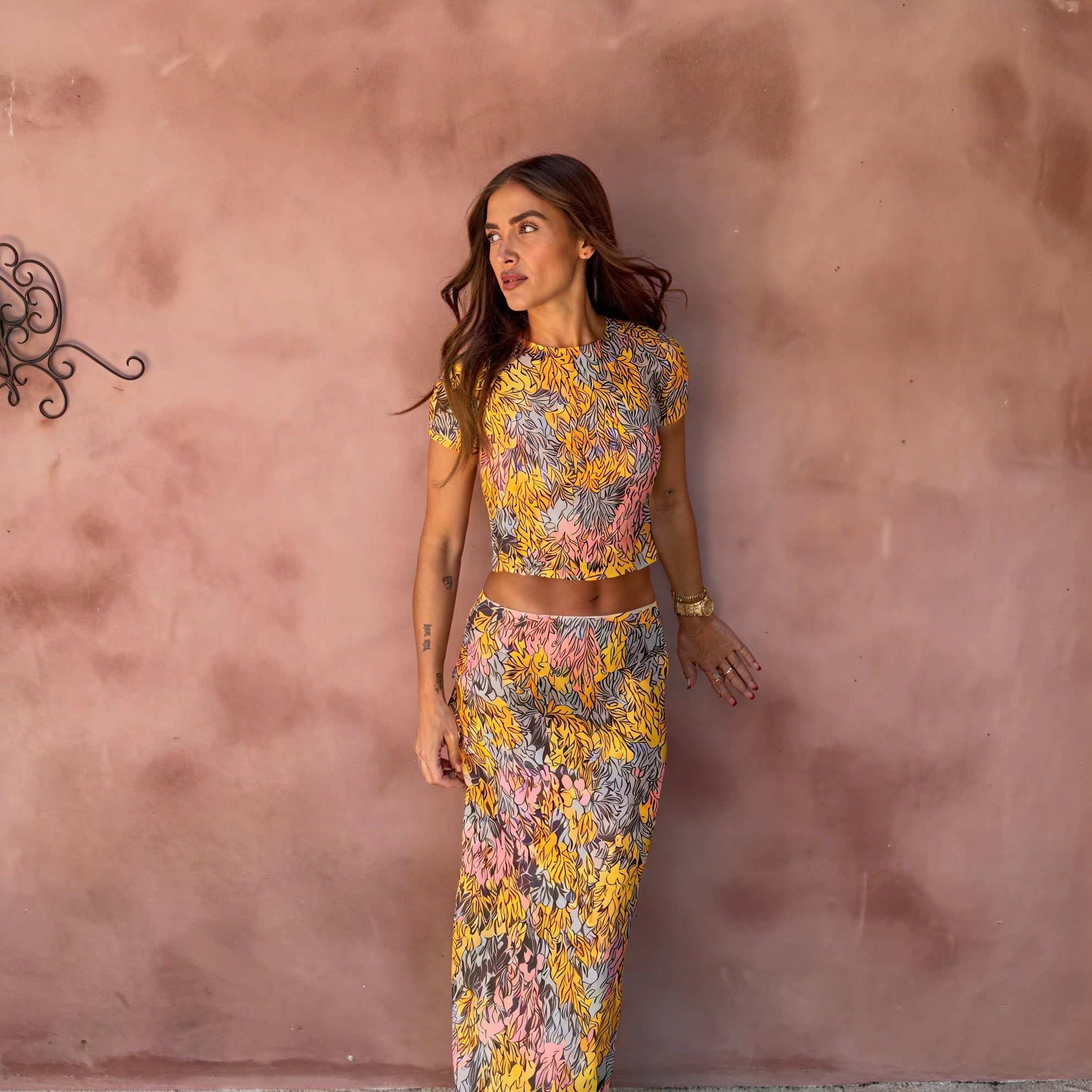 Kvinder Todelt Blomstret Sæt – Crop Top & Maxi Nederdel, Unikt Print-83559-49b90ac5-0c56-401d-98f2-bfe6d6df0840