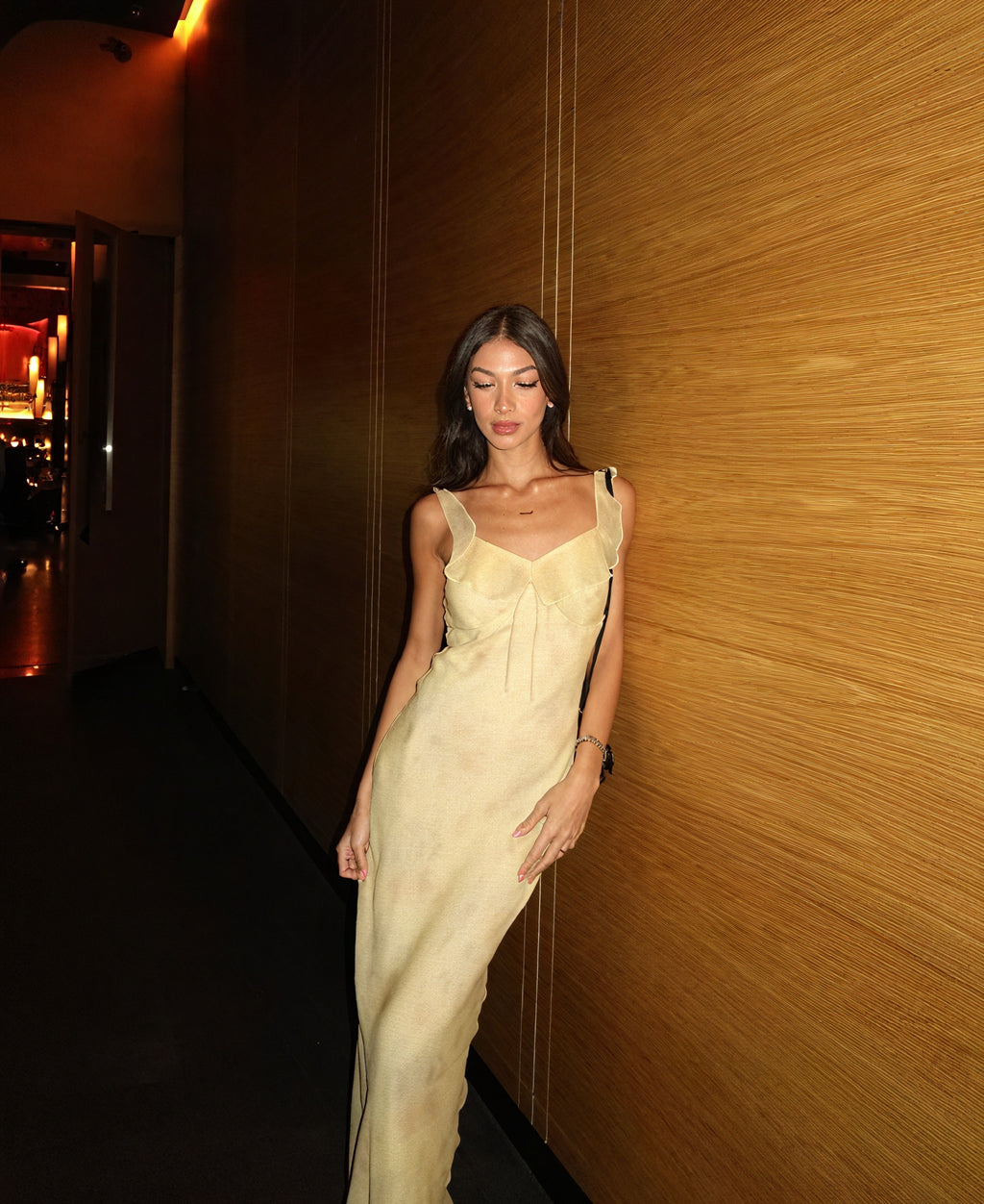 Kvinders Blomstret Kjole – Letvægtsstof, Spaghettistropper, Flæsedetaljer, Norideen-83695-def55328-c6cd-4dac-86b3-992261dbb1e4