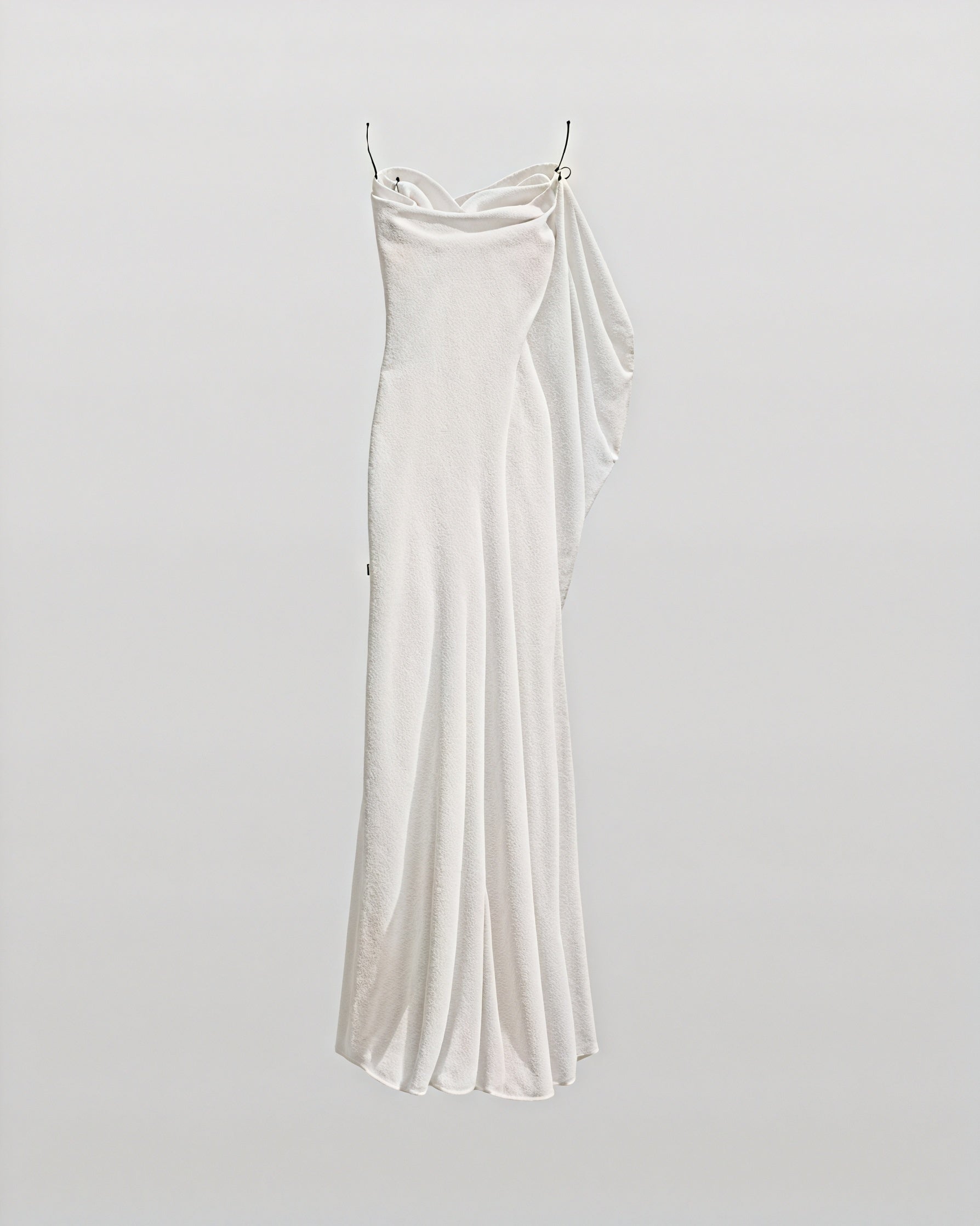 Dame Maxikjole – Satin, Vandfaldsudskæring, Spaghettistropper, Gulvlængde-83831-00001a11-524b-4c5f-a8c5-e37f59d26654
