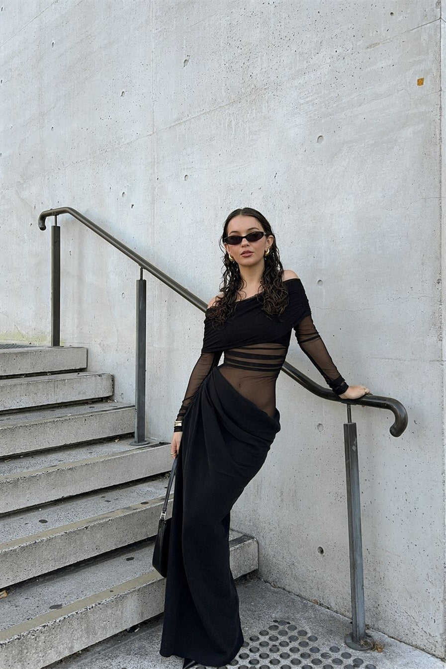 Draperet Aftenkjole med Off-Shoulder
