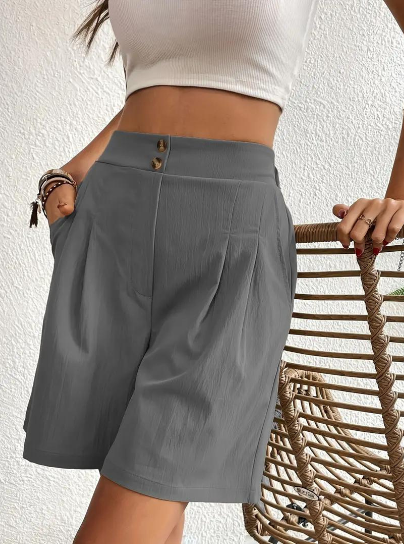 Kvinders Shorts – Højtaljede Plisserede med Funktionelle Lommer, Elegant Stil-82558-86a1797b-000c-4684-ace9-085b487d8825