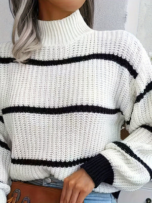 Dame Stribet Turtleneck Sweater – Hvid, Ribbet Strik-74366-93e1f7b0-c175-4f81-b005-802e8a3c9d76