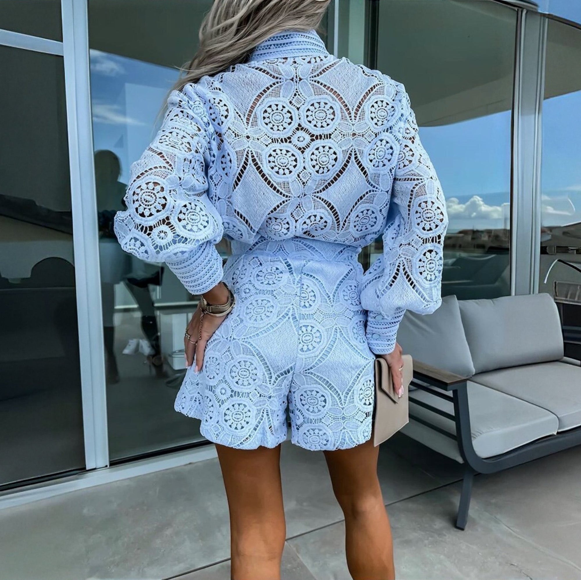 Dame Blonde Blusekjole – Langærmet med Shortsfor-83324-ab3c16d7-9c62-44ec-b9a1-db4c066d5474