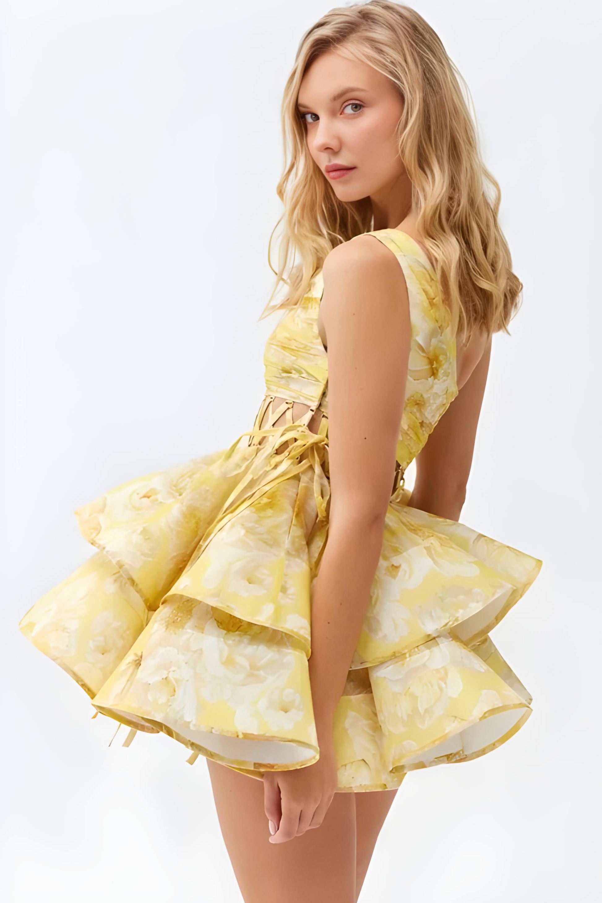 Damekjole One-Shoulder – Blomstret Flæseskørt, Asymmetrisk Kant-83680-aea732fb-9641-4c41-9e4d-0e0ffe742795