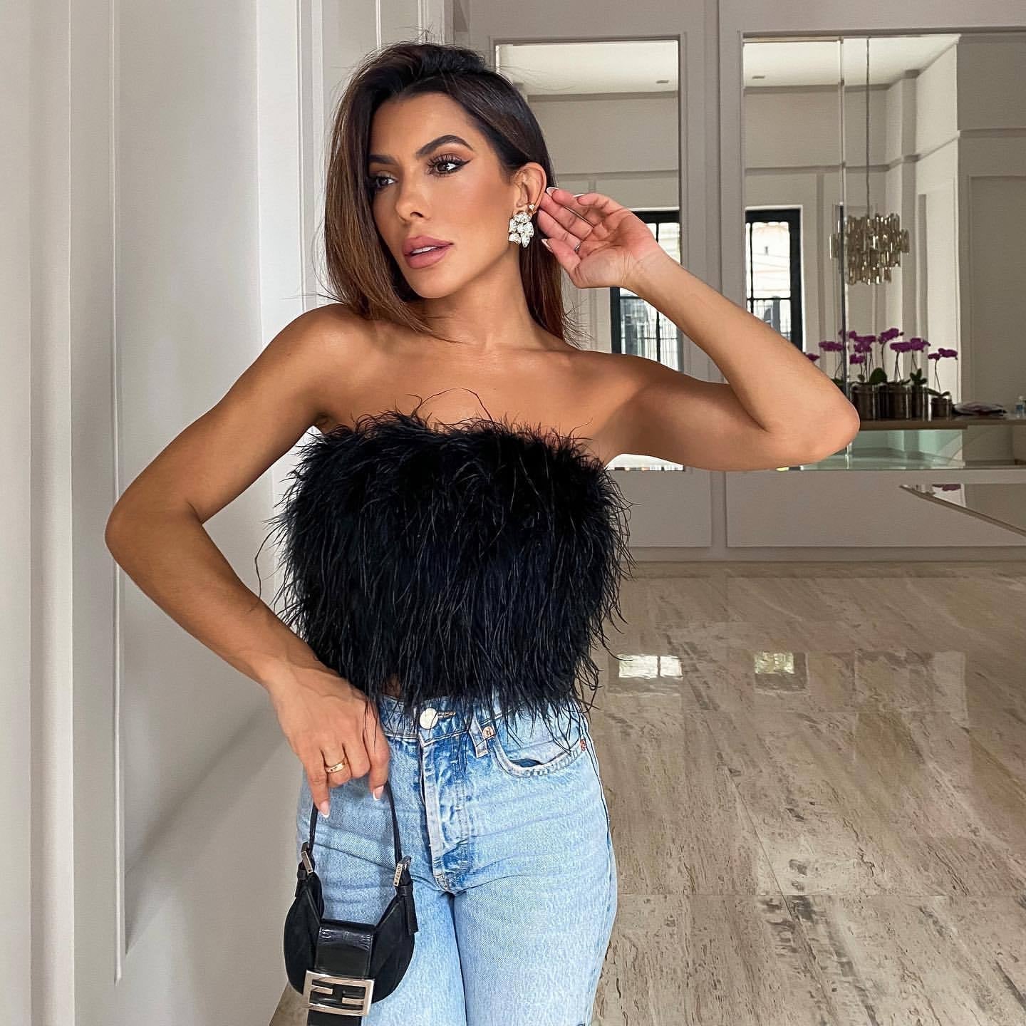 Fjerprydet Bandeau Top - Formtilpasset