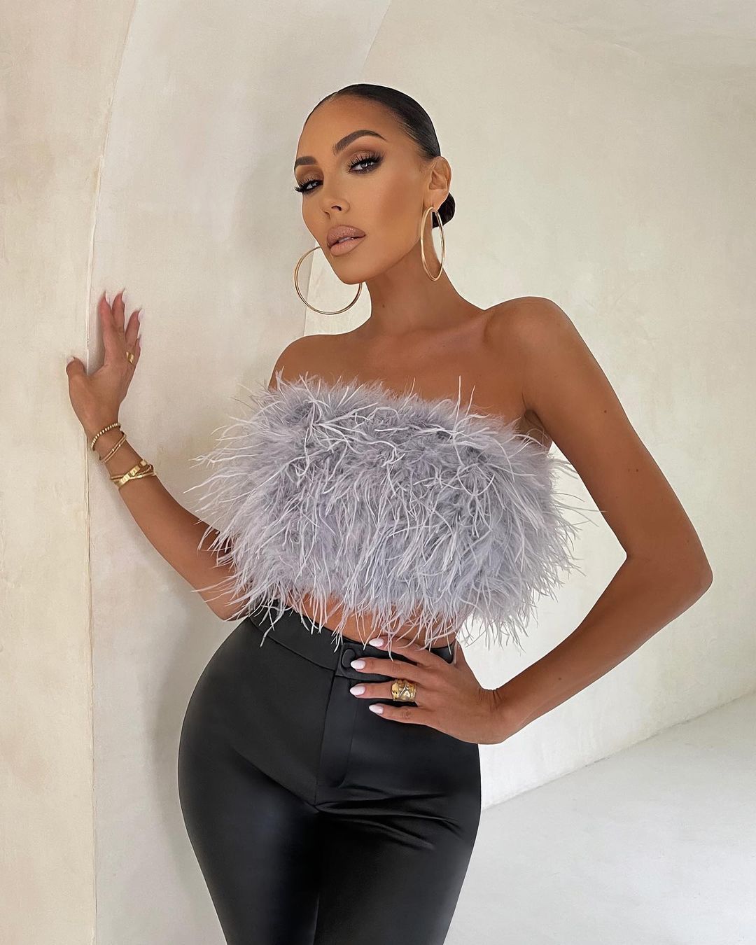 Fjerprydet Bandeau Top - Formtilpasset