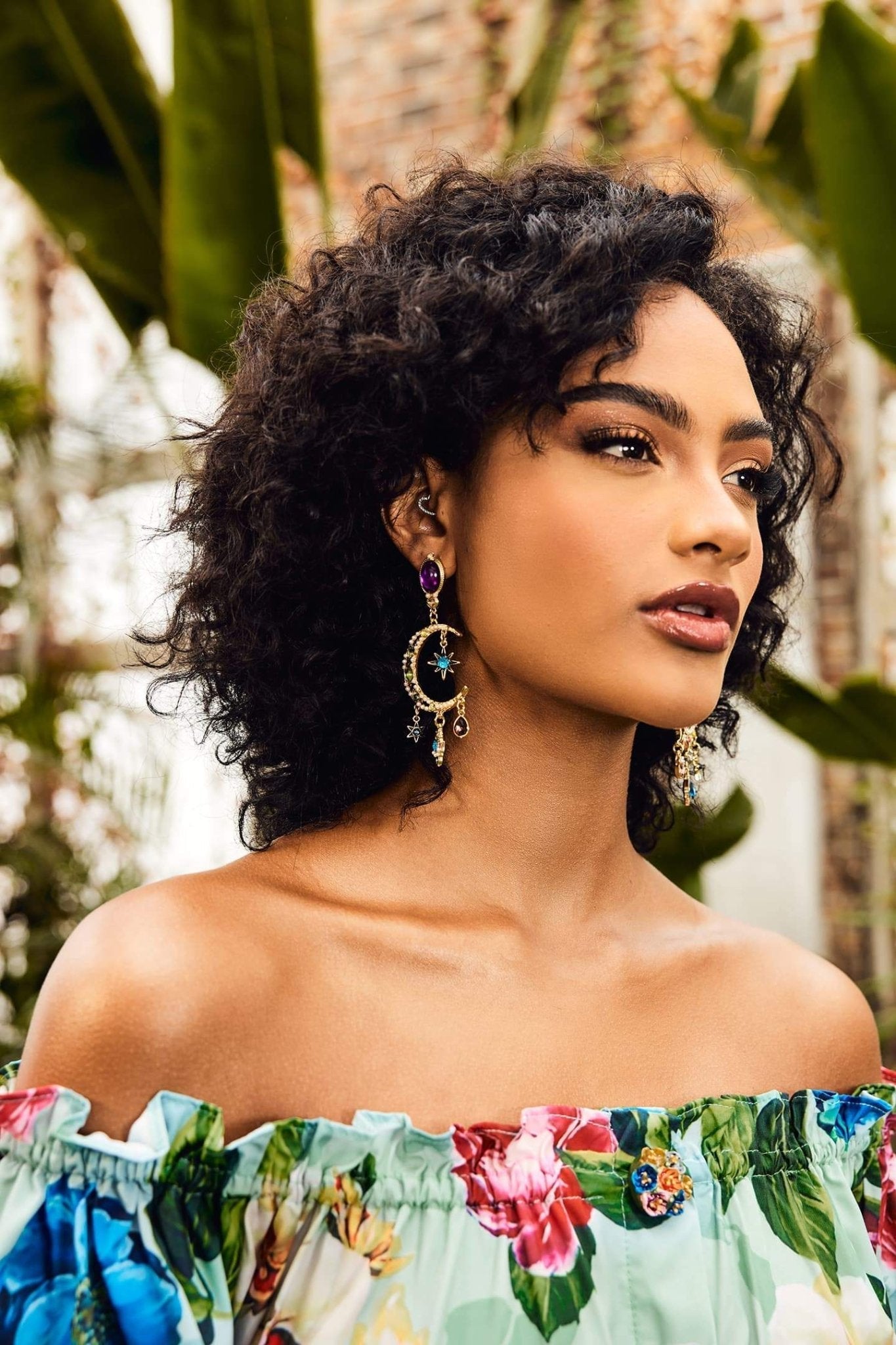 Solskins Øreringe med Farverige Ædelstene