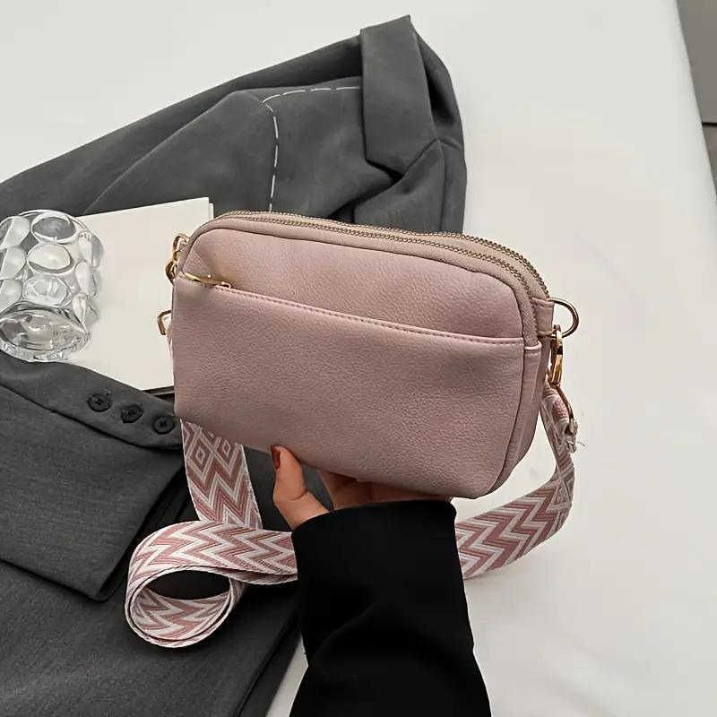 Crossbody Taske med Geometrisk Detalje