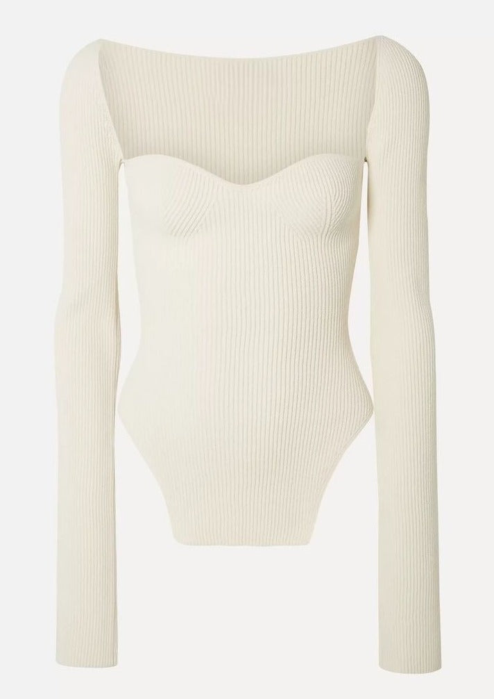 Ribstrikket Top med Asymmetrisk Form